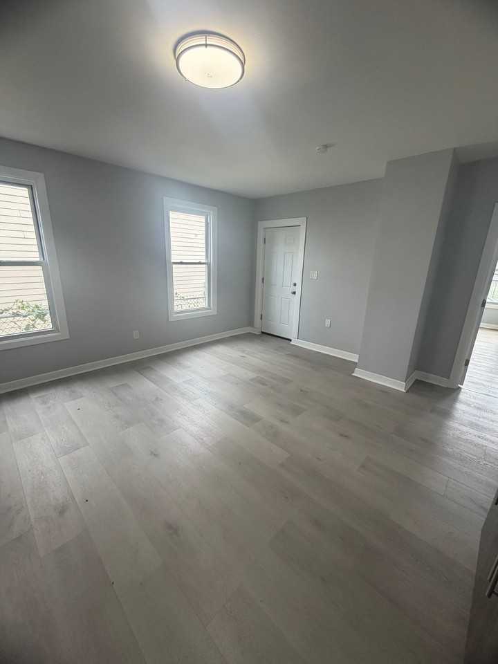 757 Ogden St #1 - Photo 3 of 9
