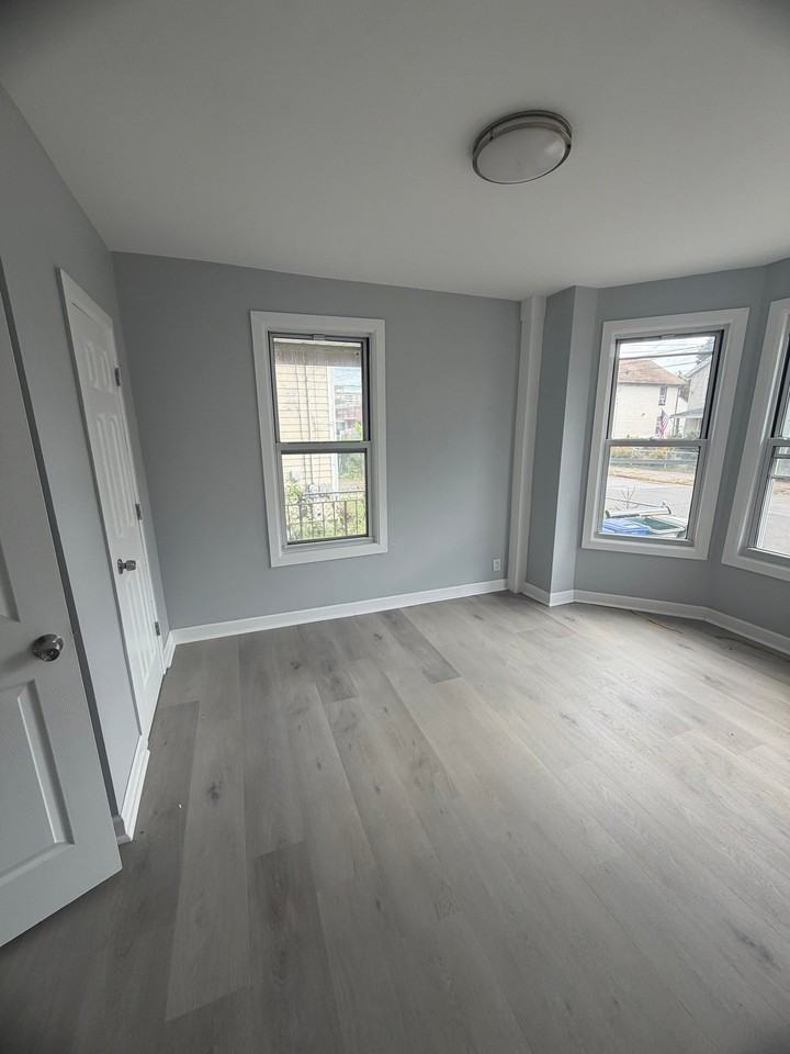 757 Ogden St #1 - Photo 7 of 9