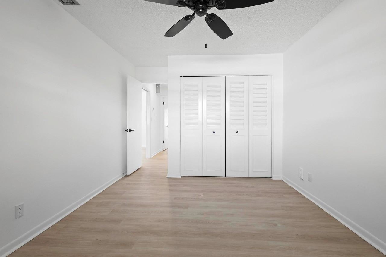 11200 102nd Ave #74 - Photo 6 of 18
