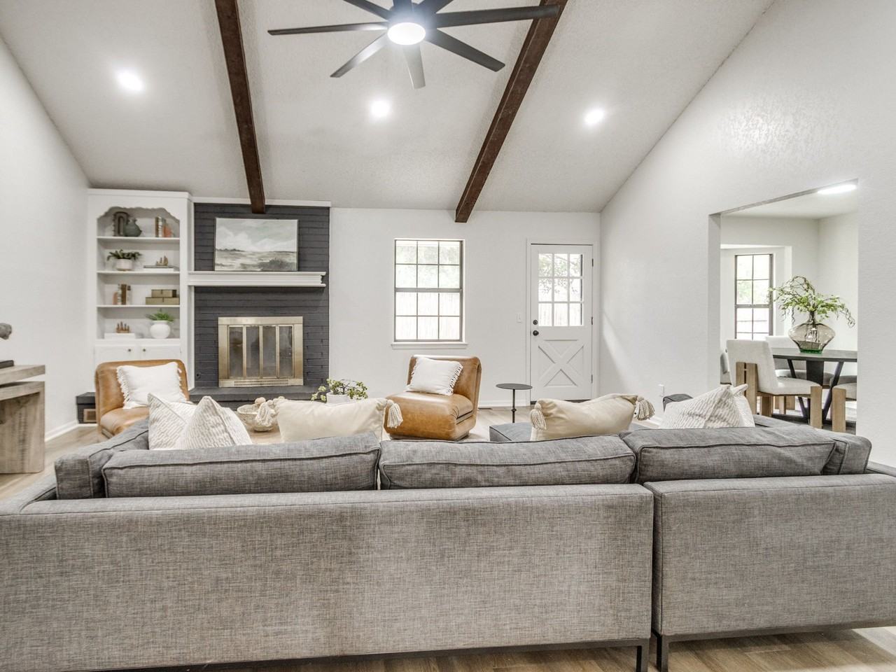 10104 Primrose Ln - Photo 6 of 7