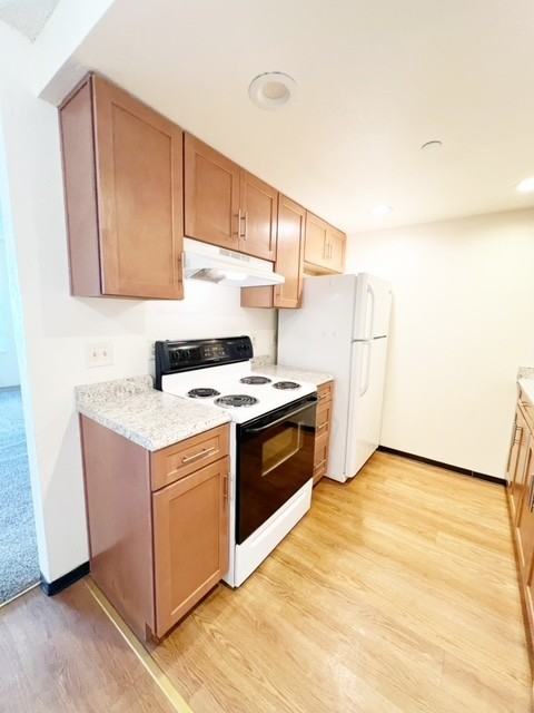 Centennial Apartments - Photo 5 of 17
