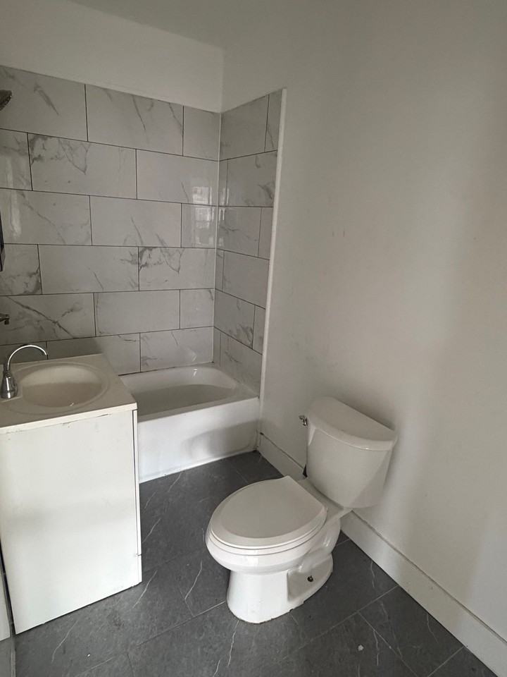 755 Ogden St #2 - Photo 6 of 14