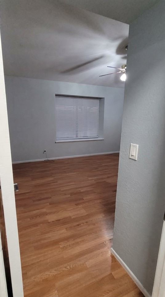 4339 E Avenue Q11 - Photo 2 of 17
