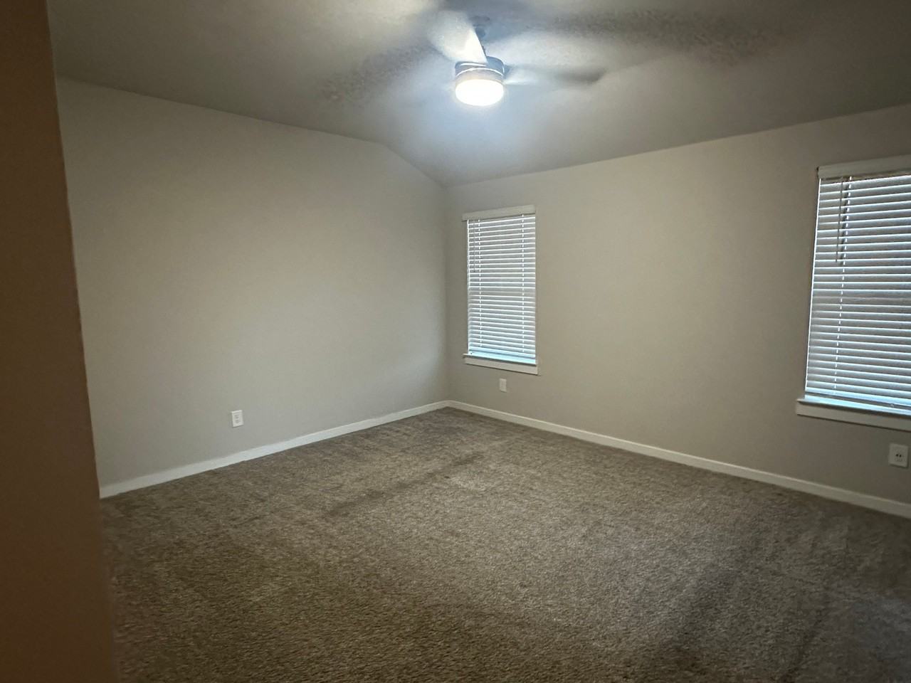 7634 Ramsgate Cliff Ln - Photo 4 of 17