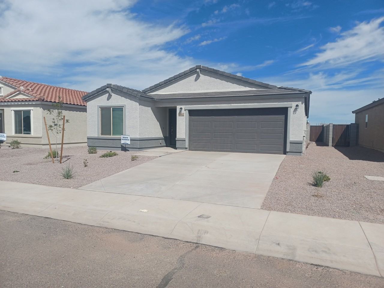 1362 W Aztec Dr - Photo 2 of 16