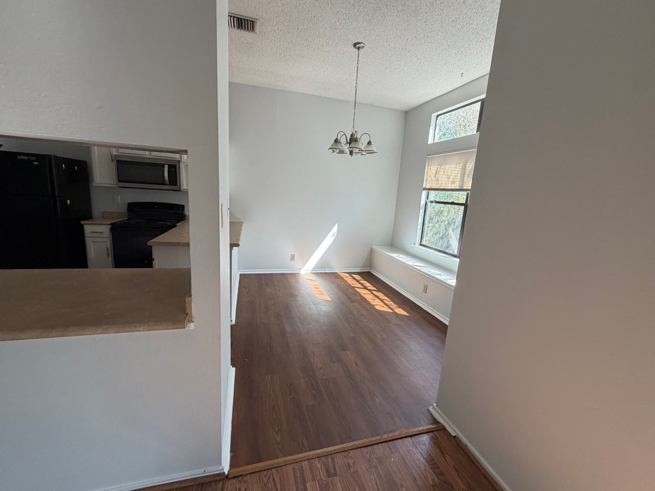 8023 Dove Trail Dr - Photo 5 of 19