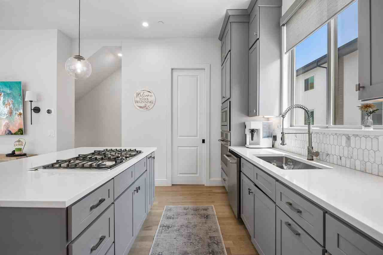 13900 Noel Rd #301 - Photo 5 of 19