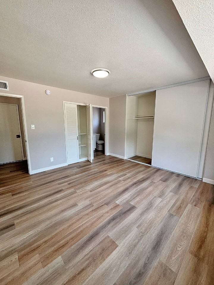 4127 Seymour St - Photo 6 of 17
