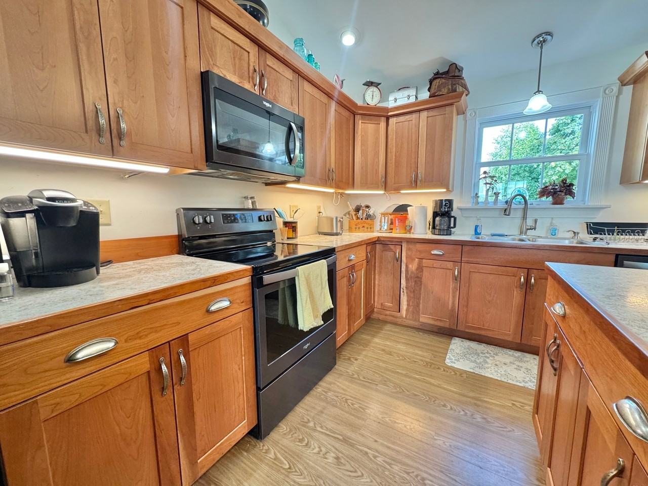 88 Spout Hill Rd - Photo 6 of 20