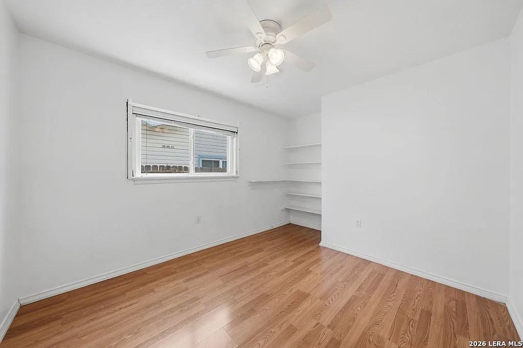 5930 Oak Run St - Photo 5 of 10