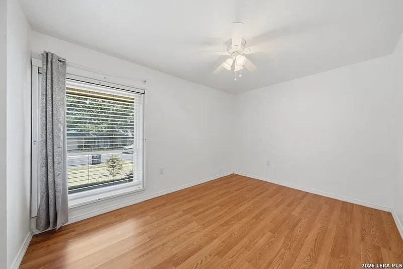 5930 Oak Run St - Photo 6 of 10