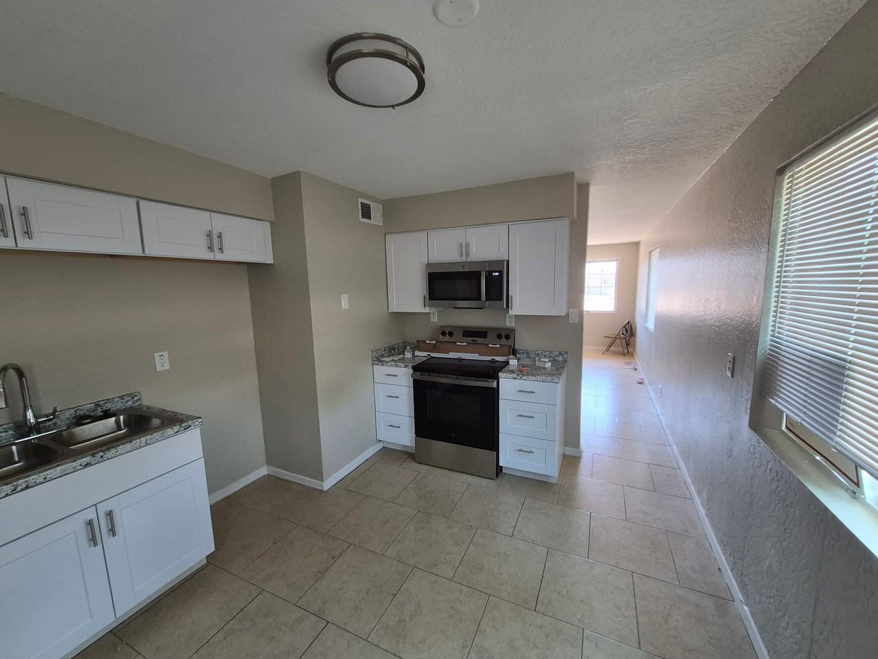 7110 N 36Th Ave, Phoenix, Az 85051, Usa #115 - Photo 3 of 5