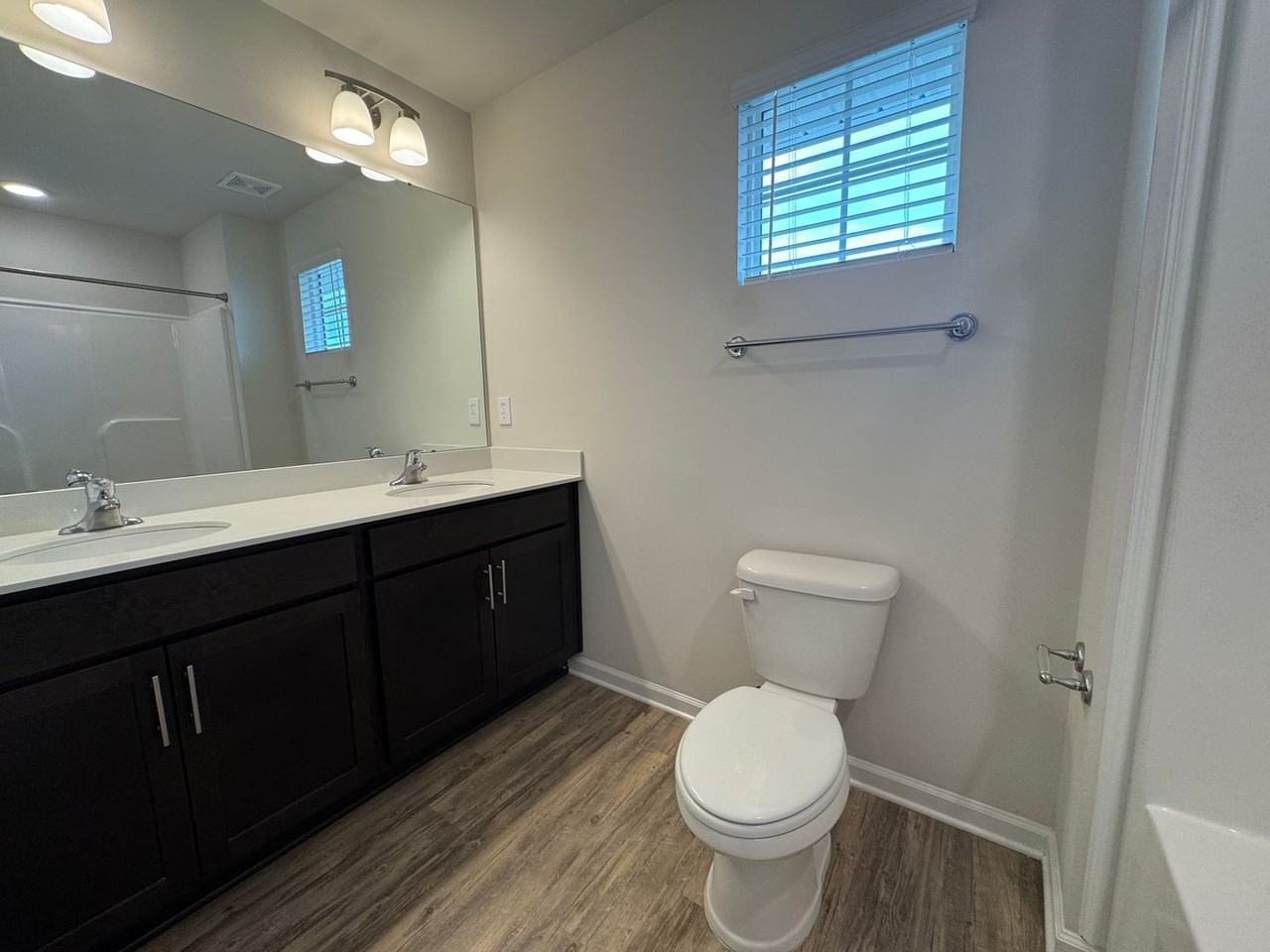 102 Daymark Dr - Photo 6 of 27