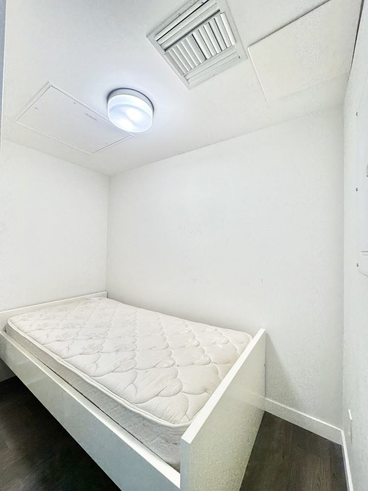 8189 Cambie Street #504 - Photo 6 of 17