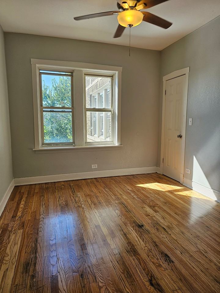1430 South Kenneth - Photo 2 of 9