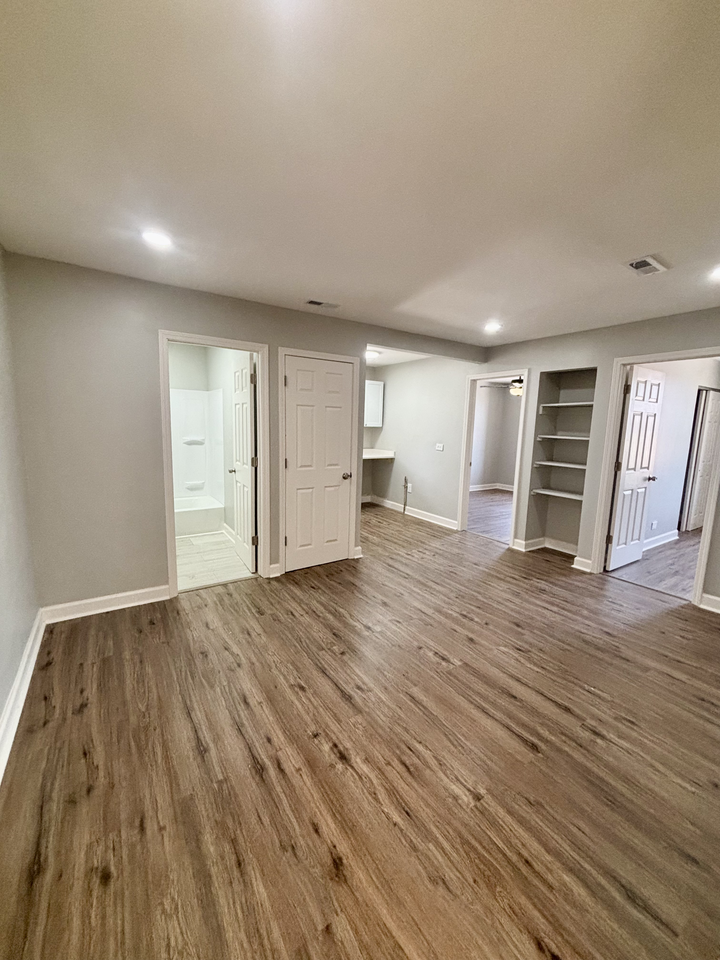 2815 West Harrison - Photo 5 of 36