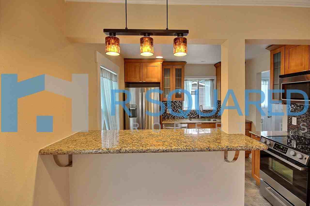 9915 34th Ave Sw #1 - Photo 4 of 22