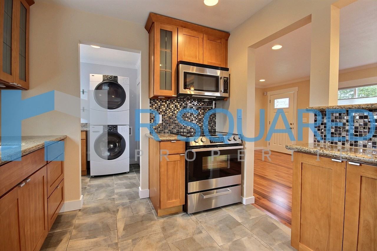 9915 34th Ave Sw #1 - Photo 7 of 22