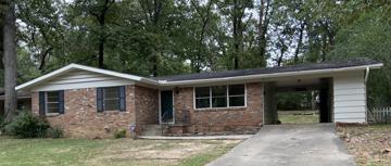 featured image of 201 Hiawatha Dr #1
