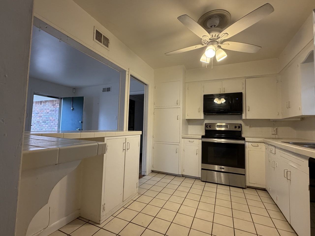201 Hiawatha Dr #1 - Photo 6 of 43
