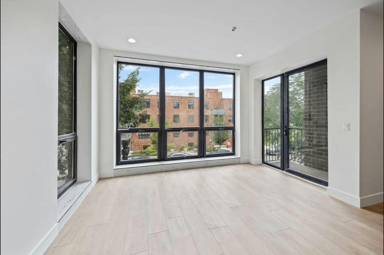 1313 West Taylor Street, Unit 2 - Photo 5 of 26