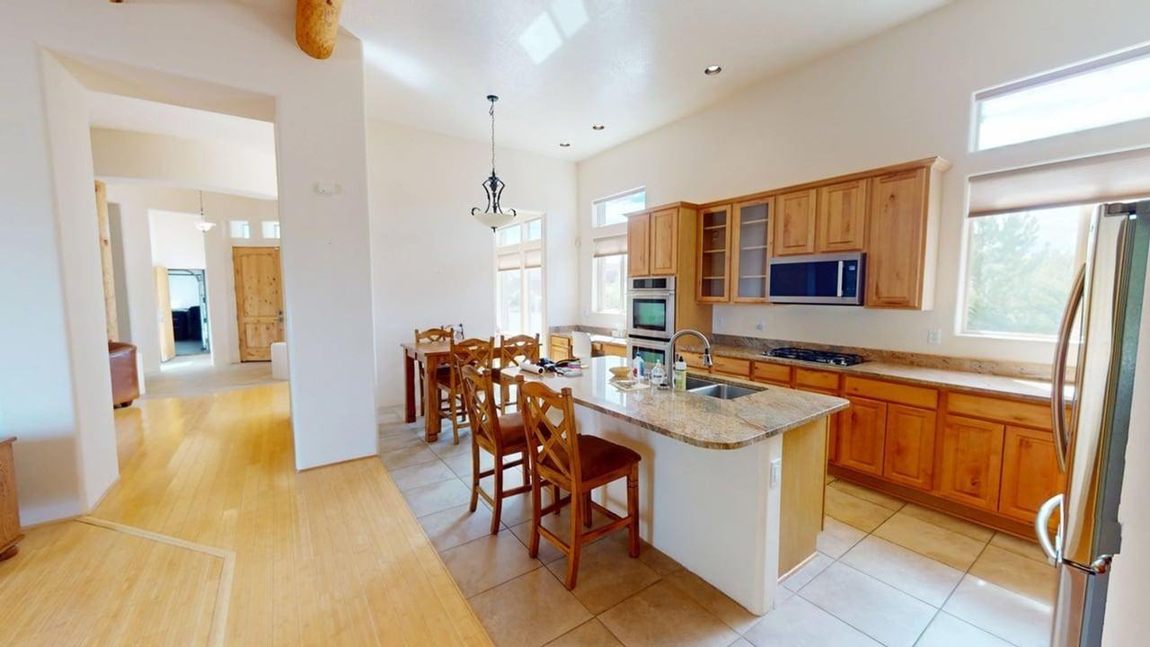 191 E Chili Line Rd - Photo 3 of 12