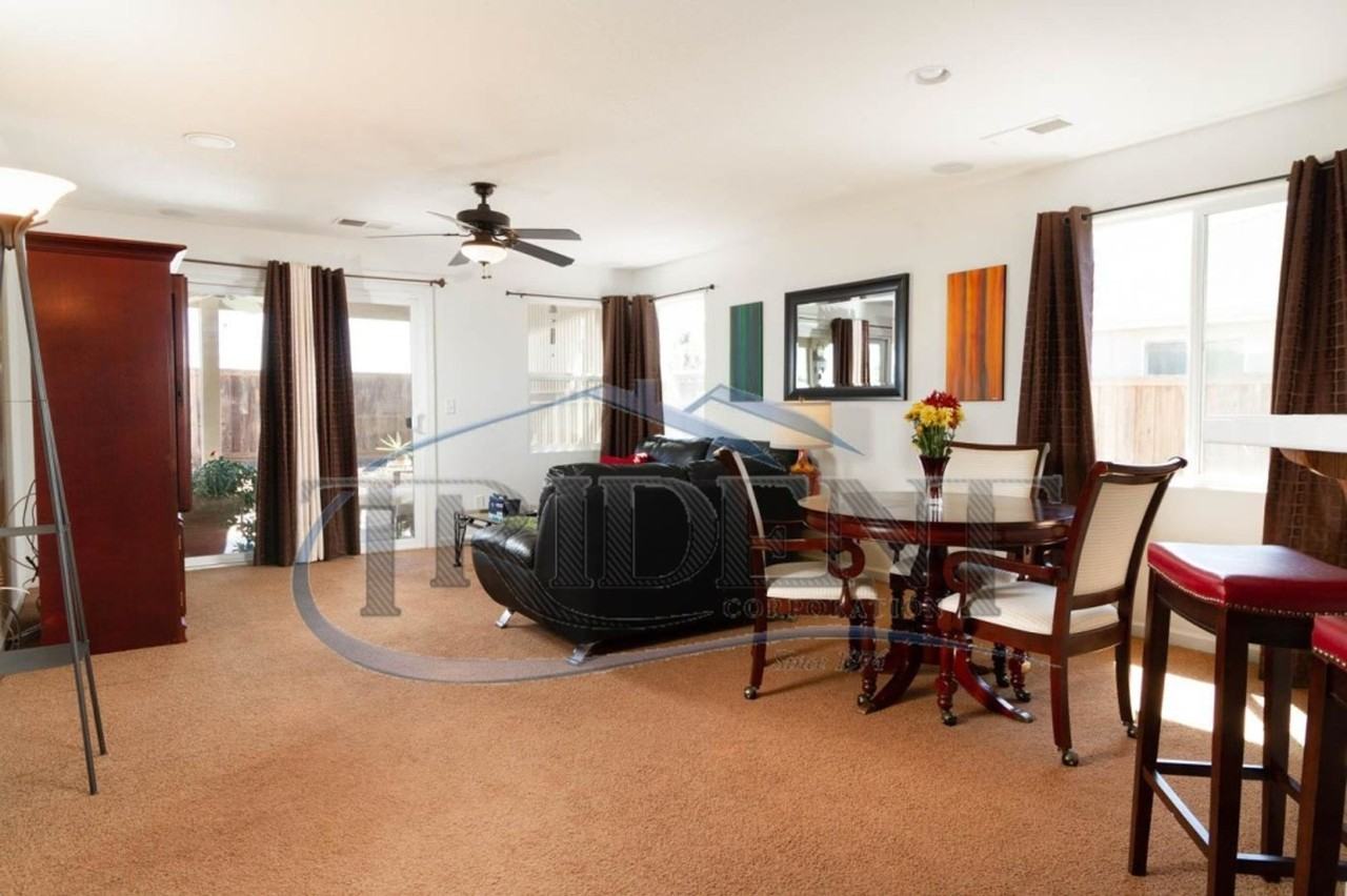 1568 Minories Dr - Photo 4 of 23