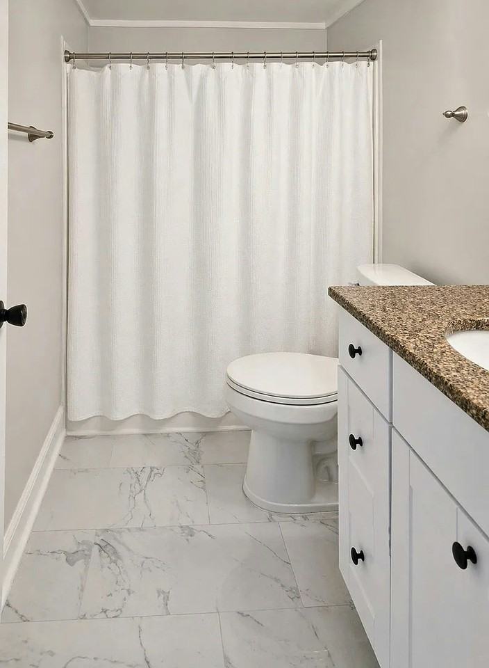 5S040 Pebblewood Lane - Photo 2 of 7