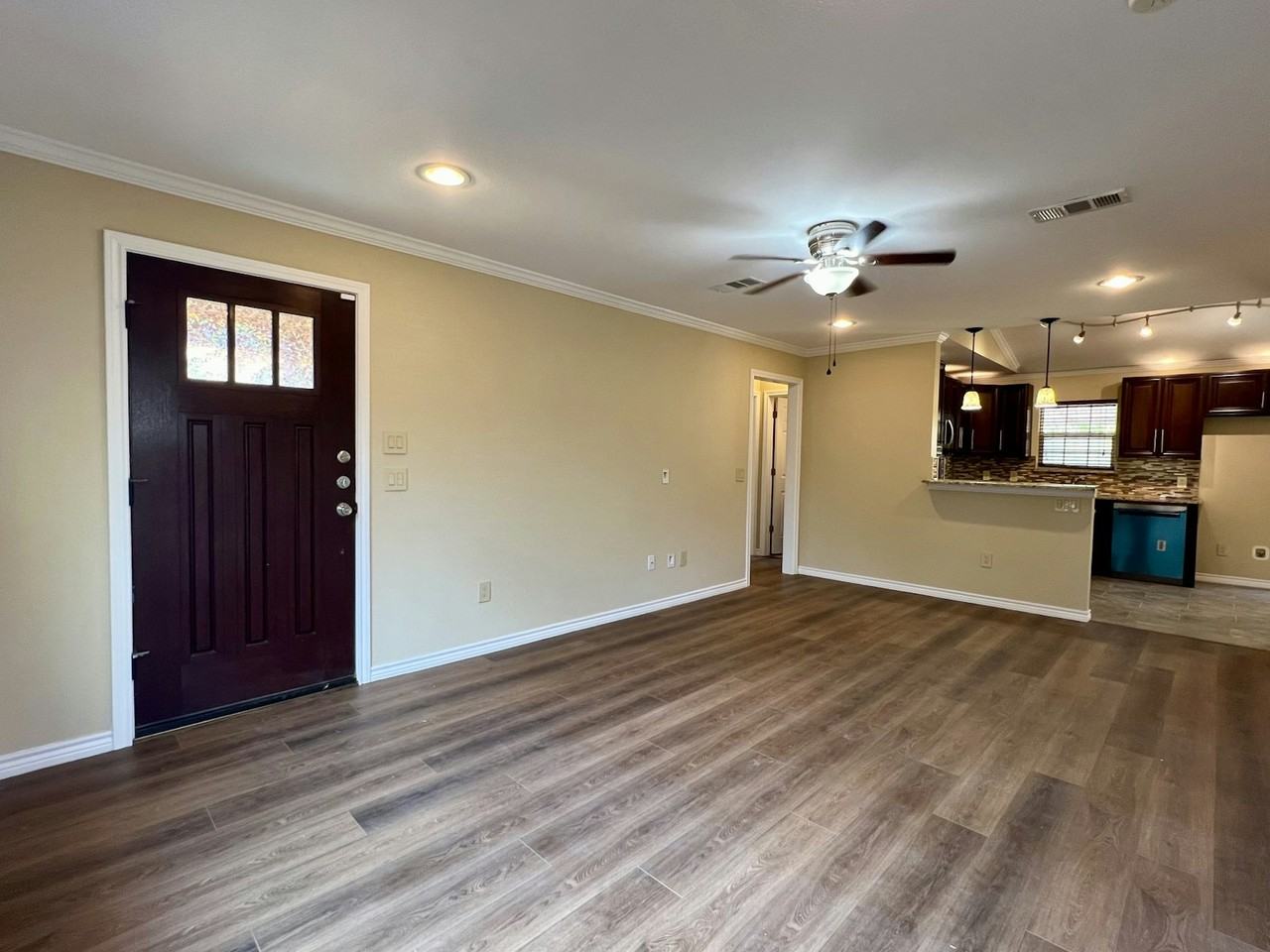 10815 Hermosa Drive - Photo 5 of 28