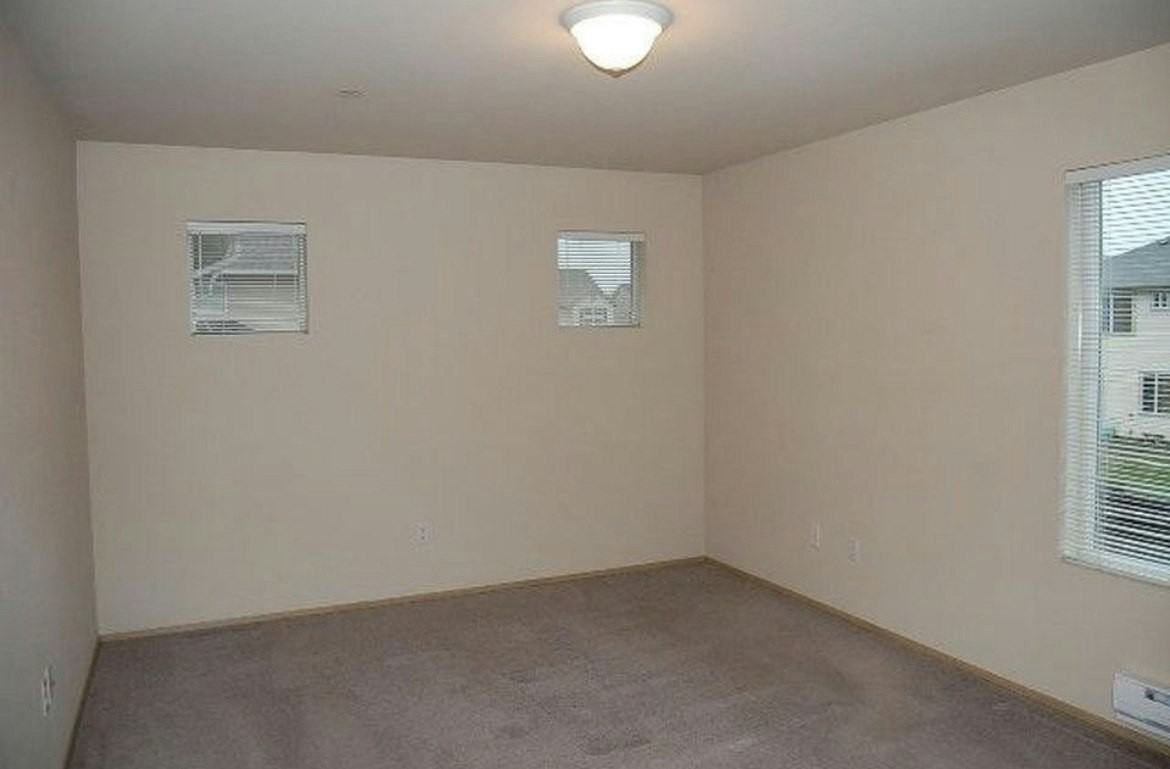3064 Hoffman Hill Boulevard - Photo 3 of 6