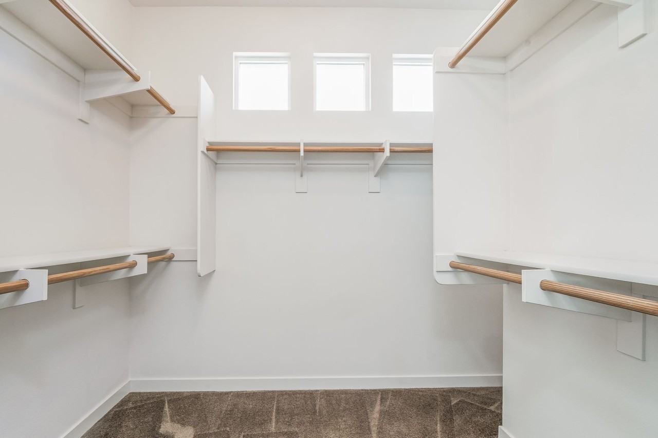 2143 Element Way - Photo 7 of 18