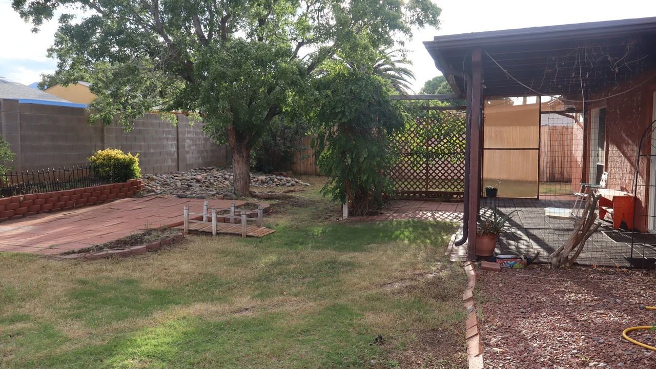 578 Hegge Dr - Photo 5 of 30