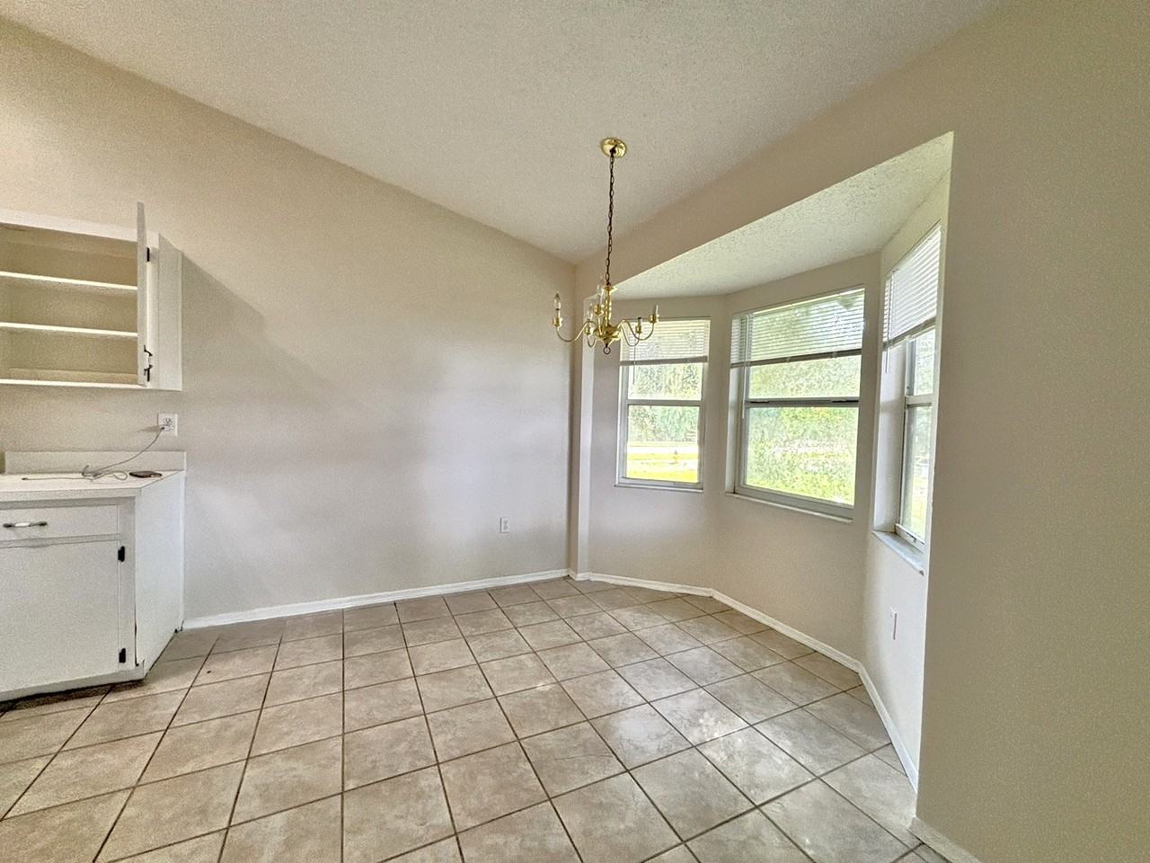 1719 Terry Cir Ne #1 - Photo 5 of 14