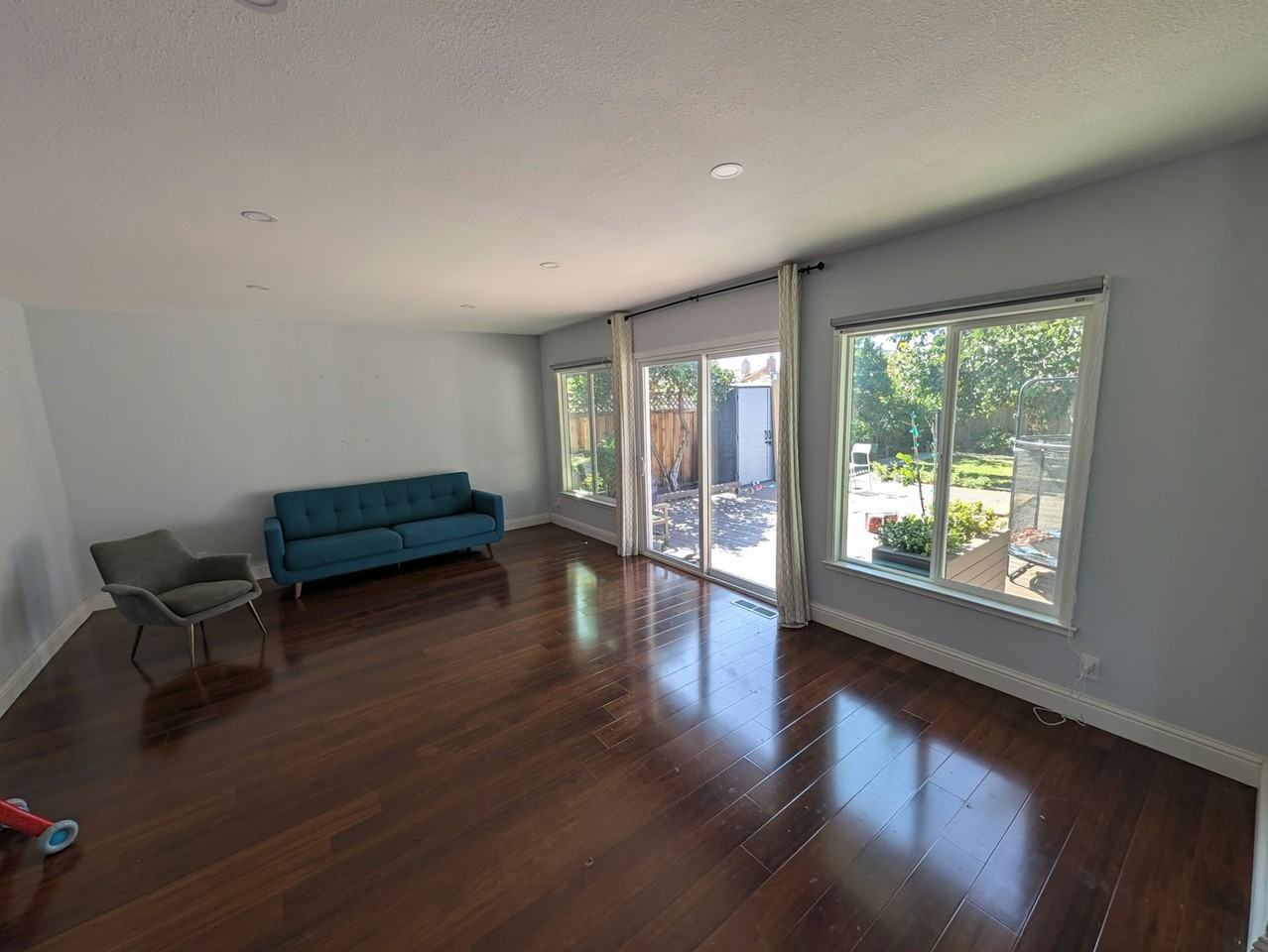 2275 Gem Avenue, Unit 2275 - Photo 3 of 4