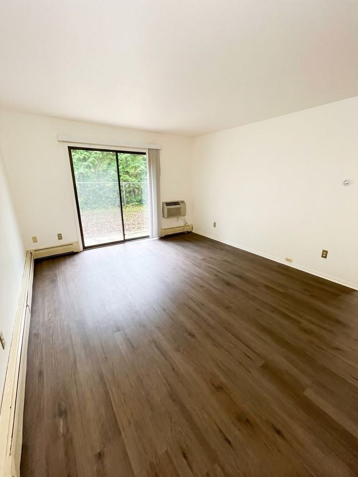 Sugar Creek Apartments - Photo 3 of 20