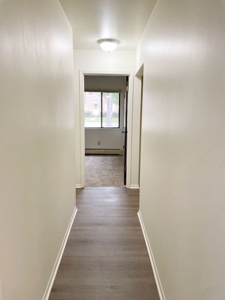 Sugar Creek Apartments - Photo 5 of 20