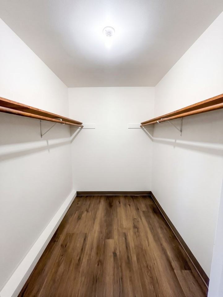 Sugar Creek Apartments - Photo 7 of 20