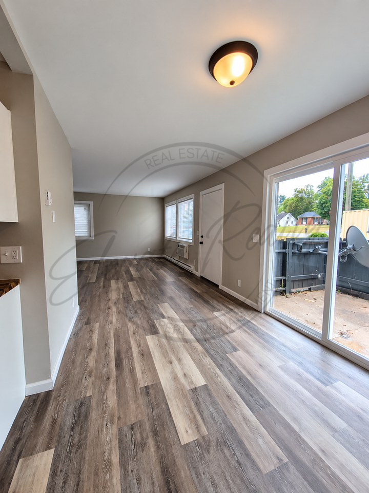 550 Harding Pl #B114 - Photo 5 of 30