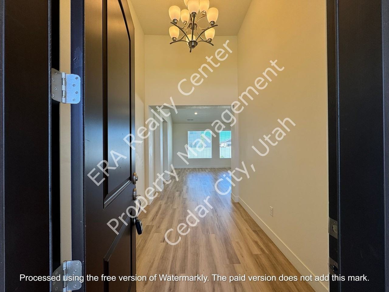 4453 W 275 N - Photo 2 of 21