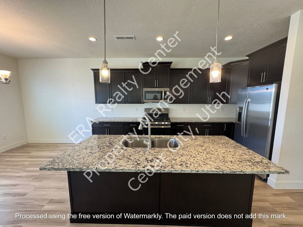 4453 W 275 N - Photo 7 of 21