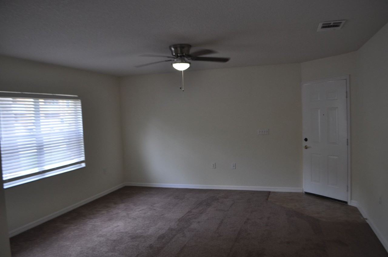 4600 4600 E Moody Blvd 12 A - Photo 4 of 22