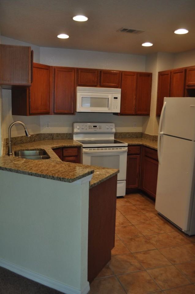 4600 4600 E Moody Blvd 12 A - Photo 5 of 22