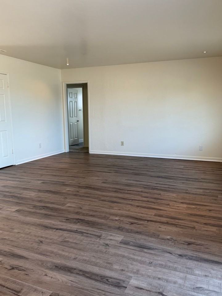 7109 Thomas Dr - Photo 6 of 16