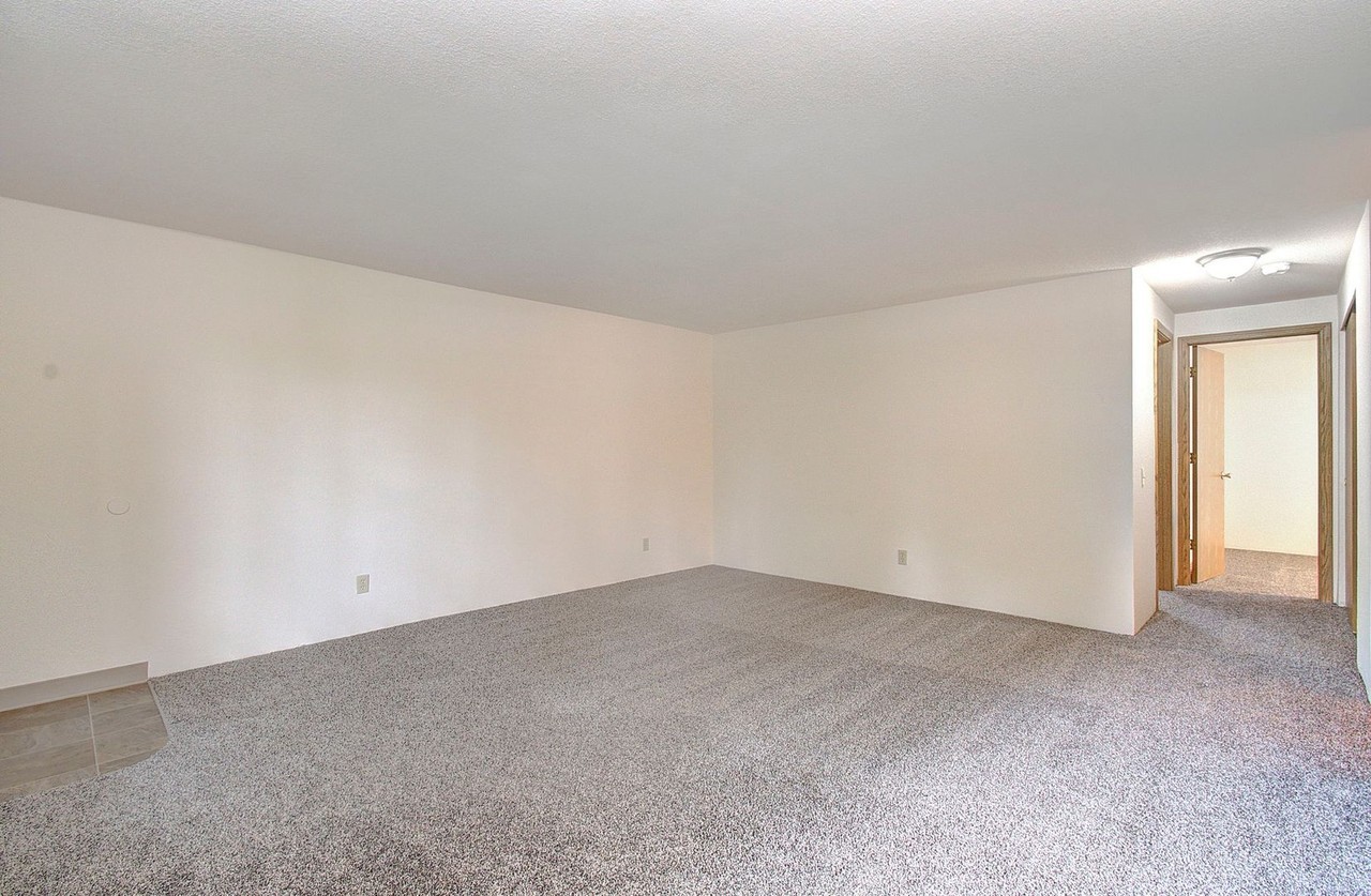1885 Kingsley Rd #103 - Photo 3 of 15
