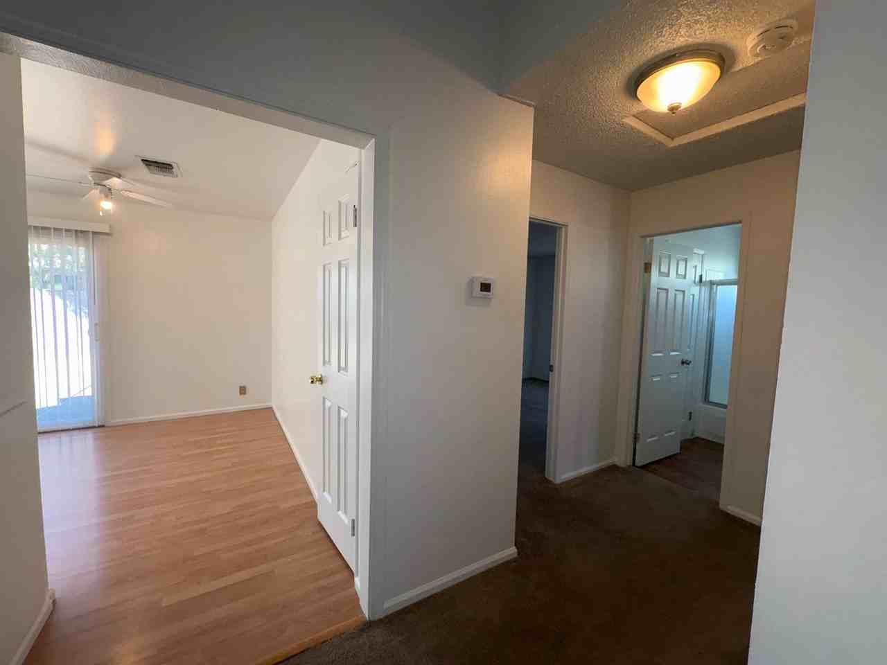 731 Northampton Dr - Photo 5 of 16