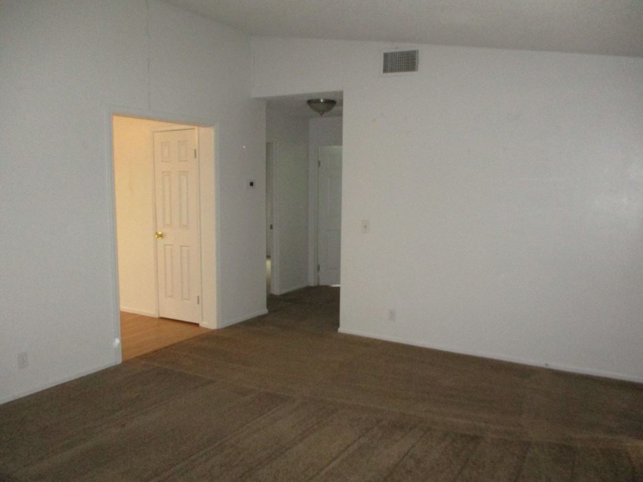 731 Northampton Dr - Photo 6 of 16