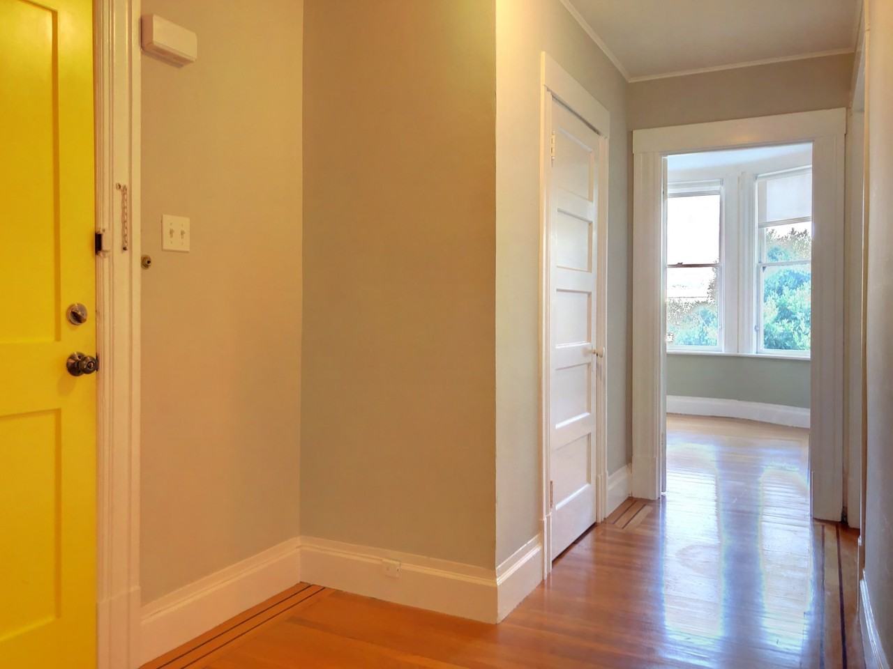 1190 Dolores St - Photo 3 of 29