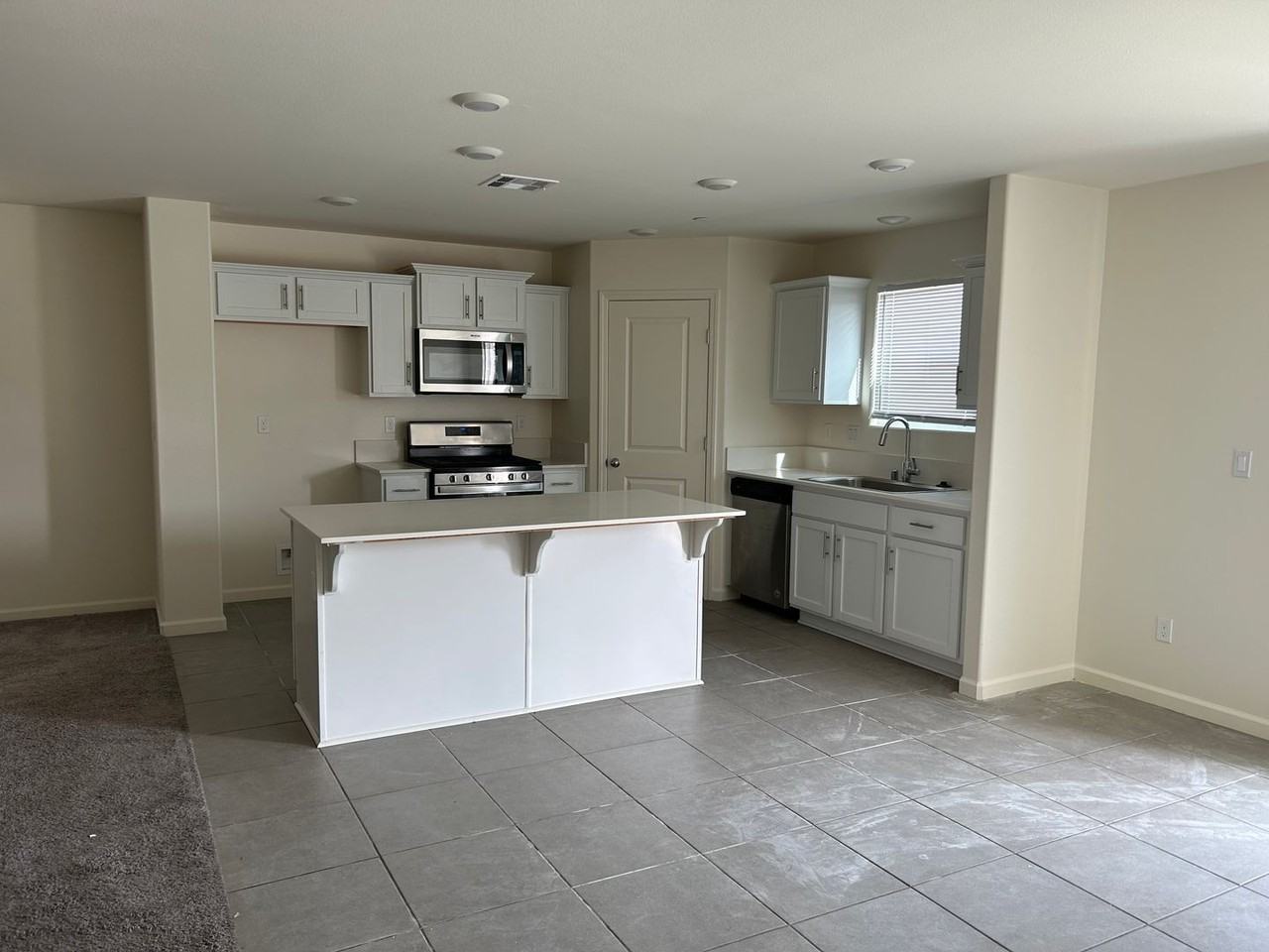 3330 N Garden St - Photo 7 of 16