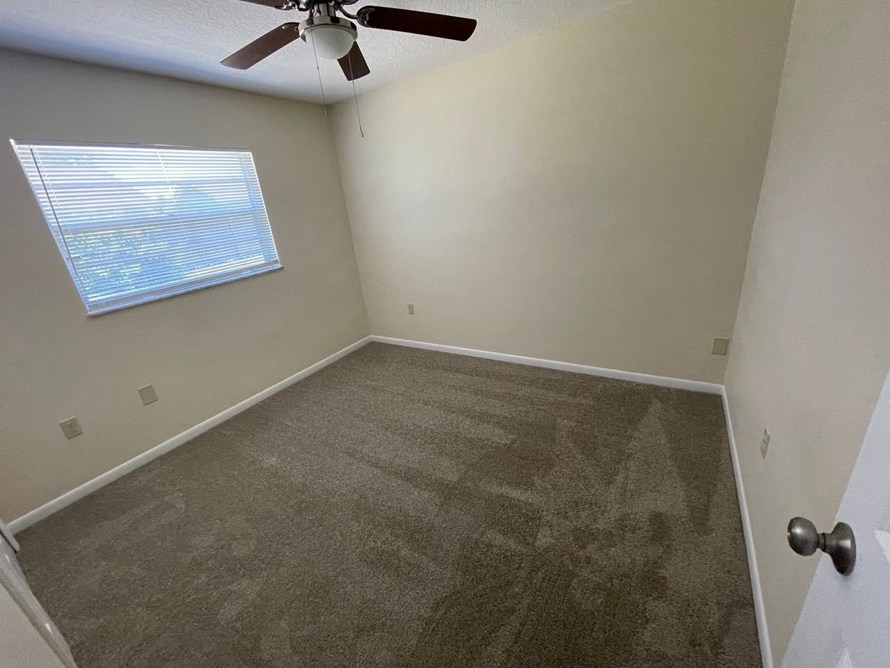 661 La Salle Dr - Photo 7 of 11
