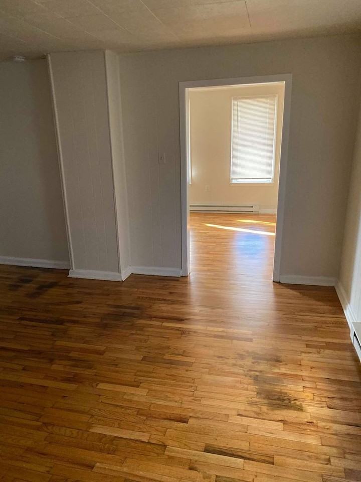 319 Boyd Ave - Photo 4 of 20